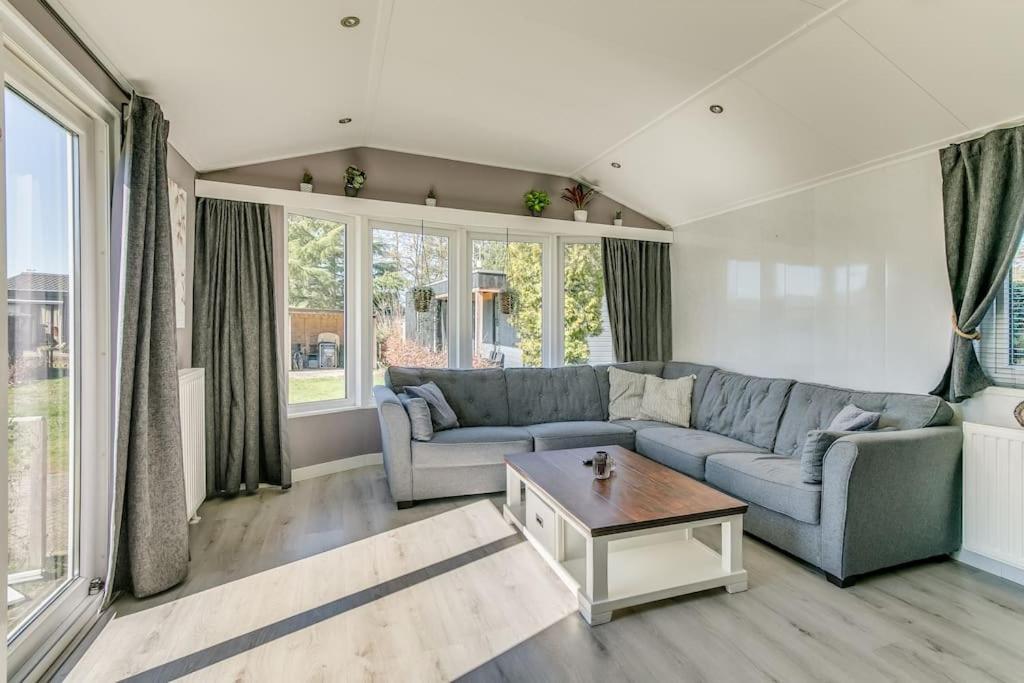 푸텐 4-Pers. Chalet Met Eigen Parkeerplaats In Veluwe 빌라 외부 사진