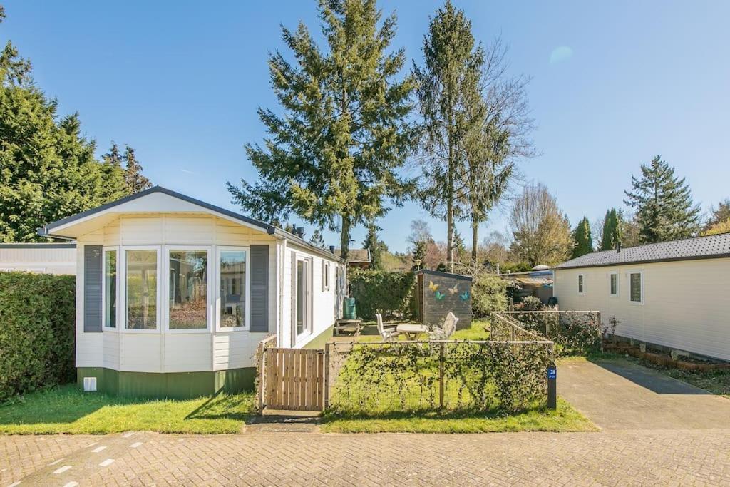 푸텐 4-Pers. Chalet Met Eigen Parkeerplaats In Veluwe 빌라 외부 사진