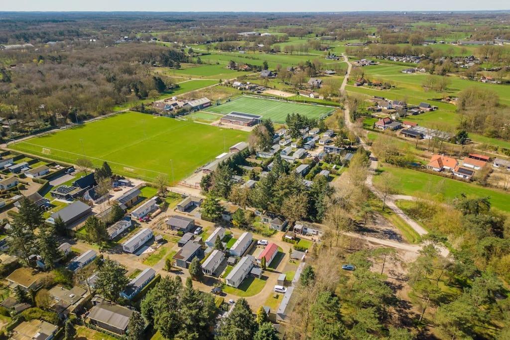 푸텐 4-Pers. Chalet Met Eigen Parkeerplaats In Veluwe 빌라 외부 사진