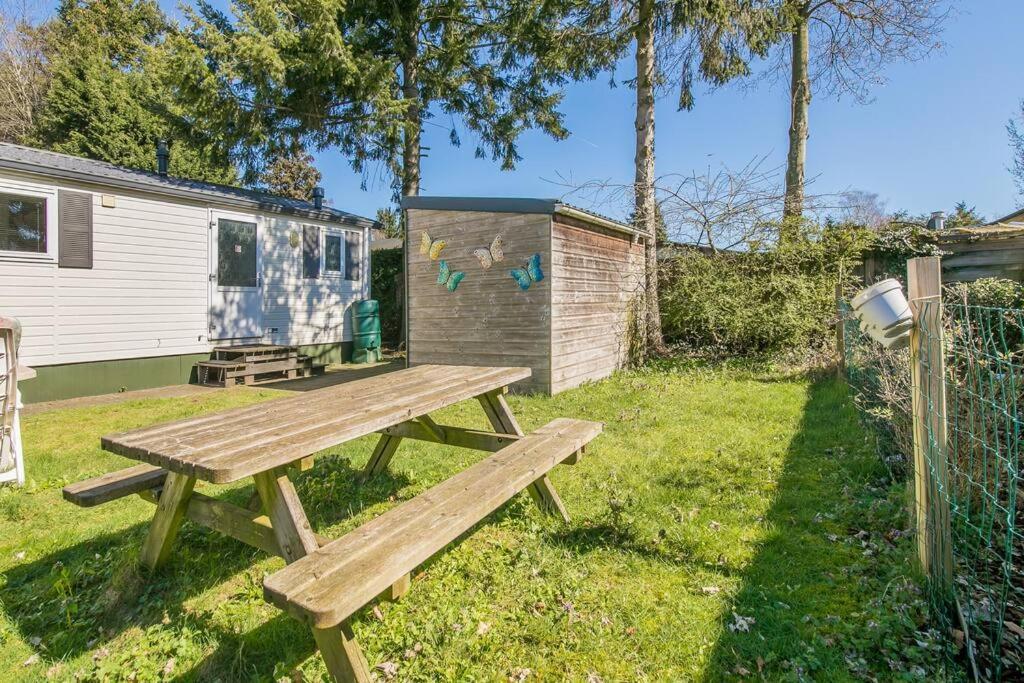 푸텐 4-Pers. Chalet Met Eigen Parkeerplaats In Veluwe 빌라 외부 사진